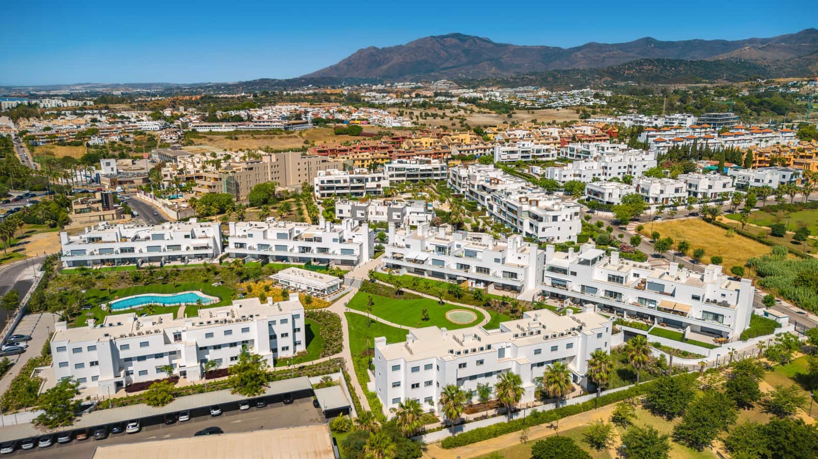 2 bedroom Apartment for sale in Bel-Air with pool garage - € 440,000 (Ref: 9956216)