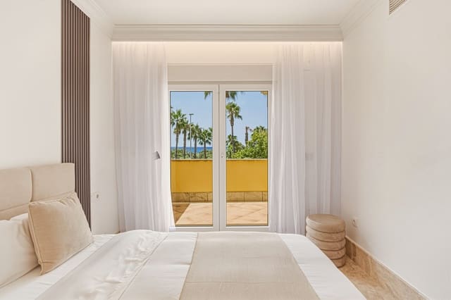 4 chambre Villa/Maison à vendre à Marbella avec piscine garage - 1 395 000 € (Ref: 9966088)