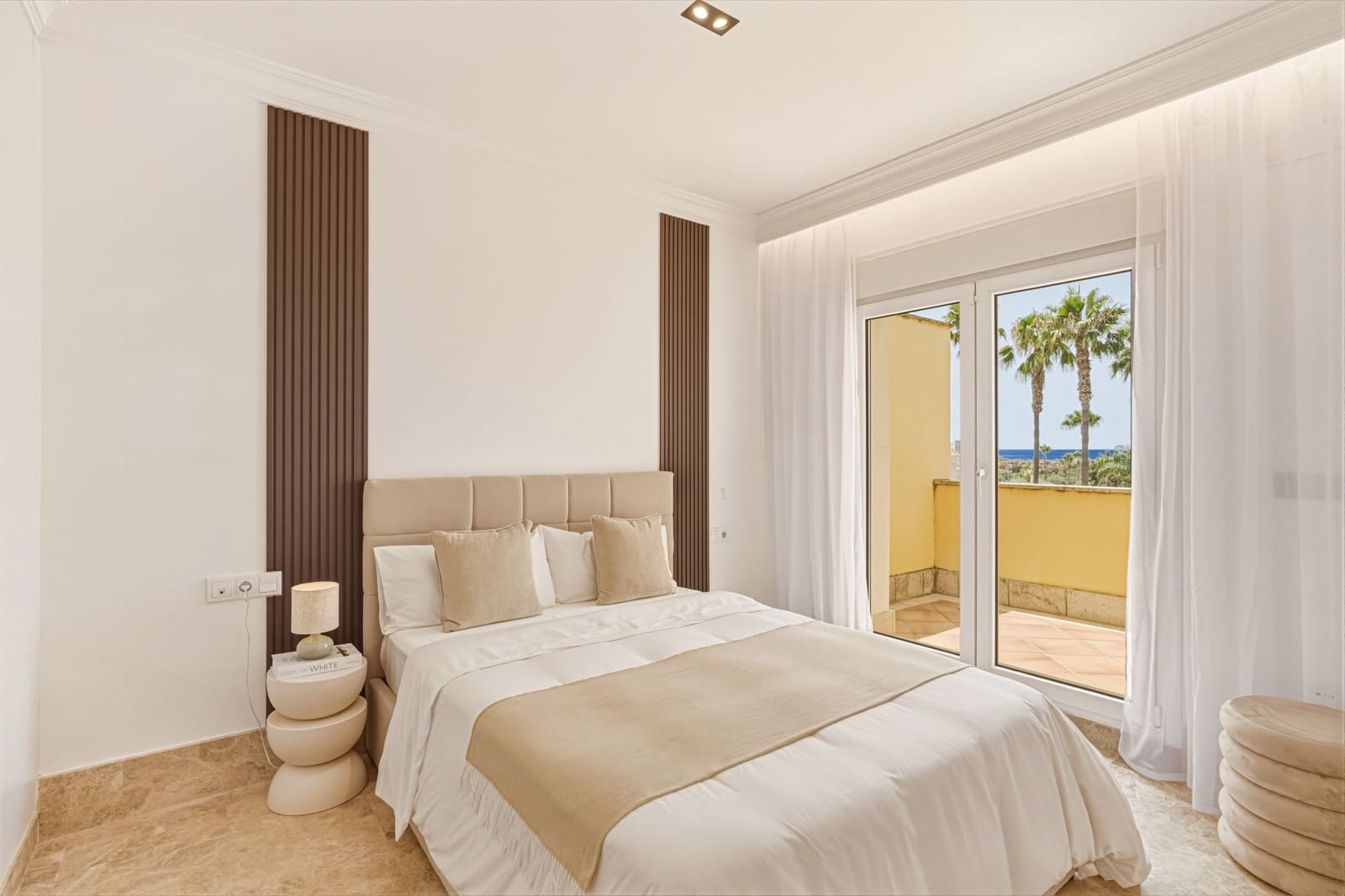4 bedroom Villa for sale in Marbella with pool garage - € 1,395,000 (Ref: 9966088)