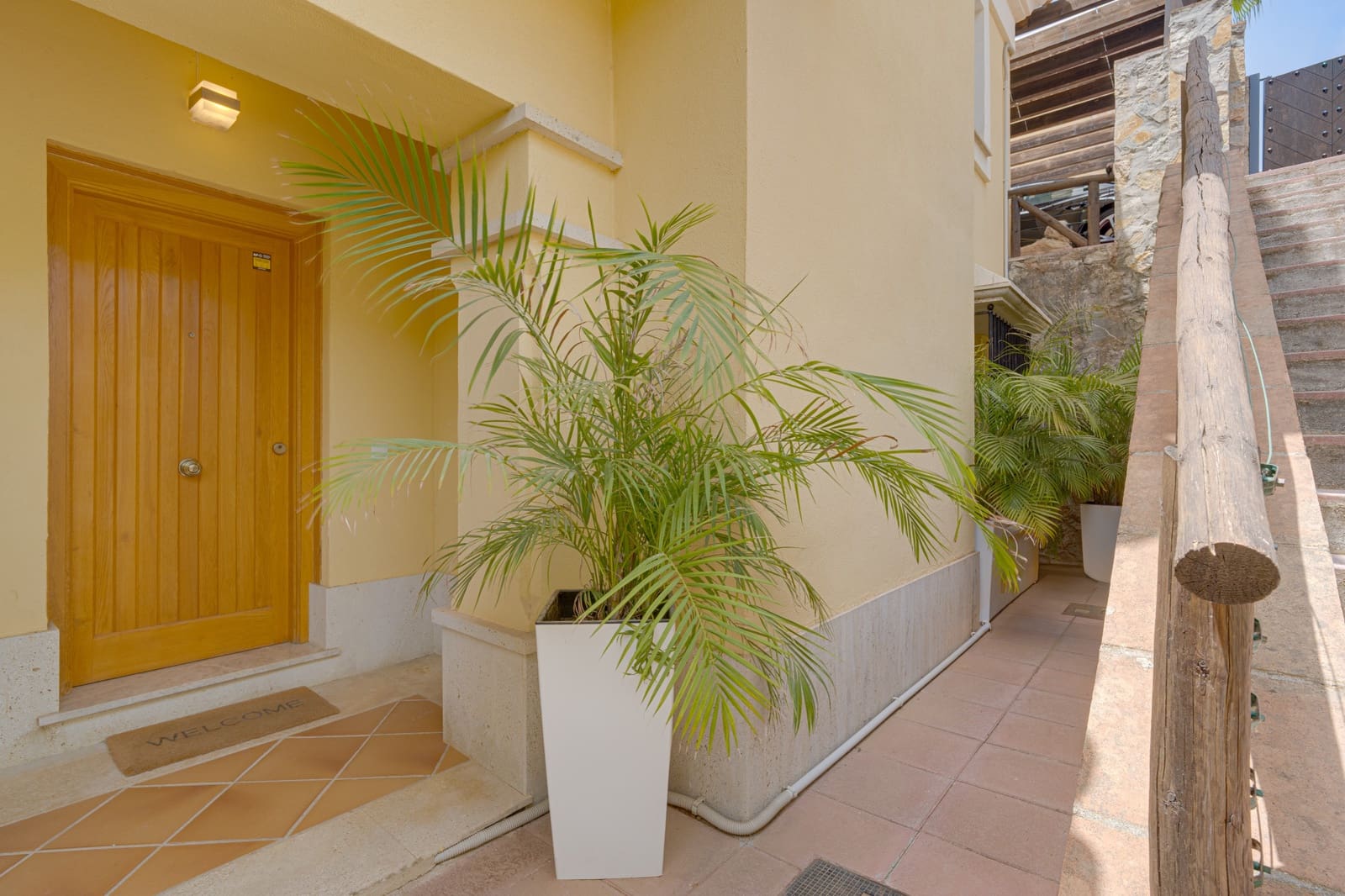 4 bedroom Villa for sale in Marbella with pool garage - € 1,395,000 (Ref: 9966088)