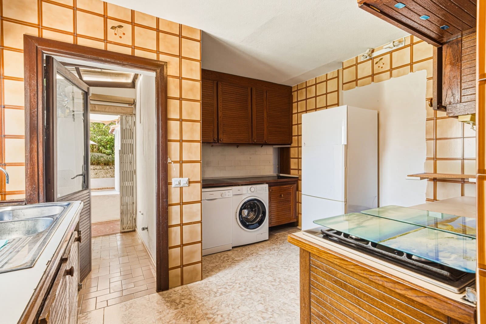 2 sypialnia Willa na sprzedaż w Nueva Andalucia z basenem garażem - 1 375 000 € (Ref: 9984324)