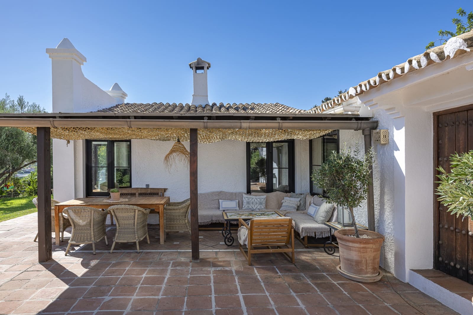 3 Zimmer Villa zu verkaufen in Guadalmina mit Pool Garage - 1.495.000 € (Ref: 9996037)