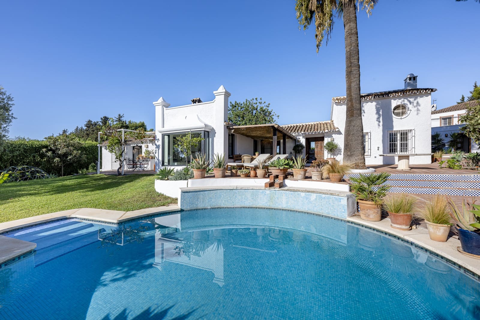 3 Zimmer Villa zu verkaufen in Guadalmina mit Pool Garage - 1.495.000 € (Ref: 9996037)