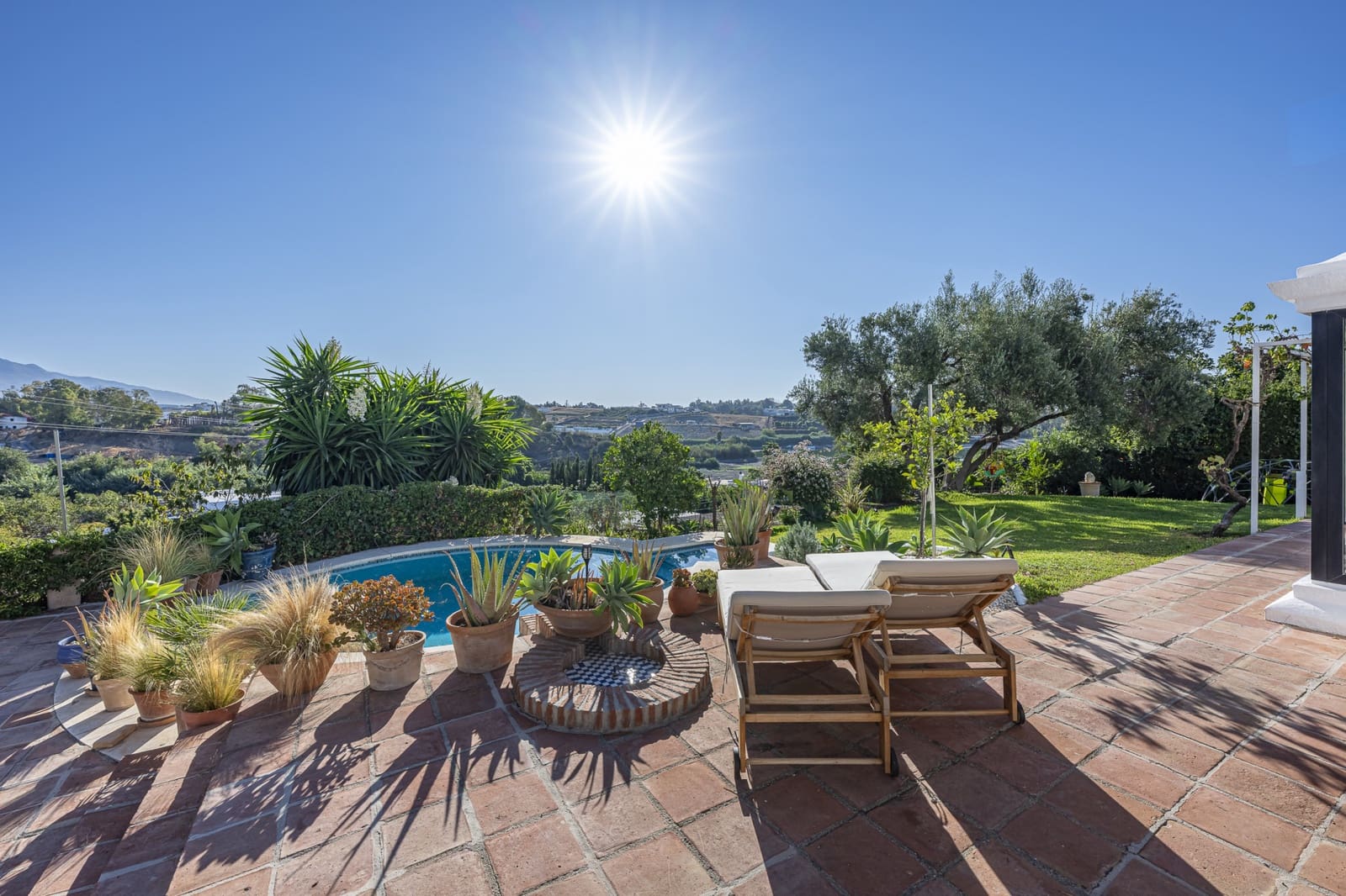 3 Zimmer Villa zu verkaufen in Guadalmina mit Pool Garage - 1.495.000 € (Ref: 9996037)