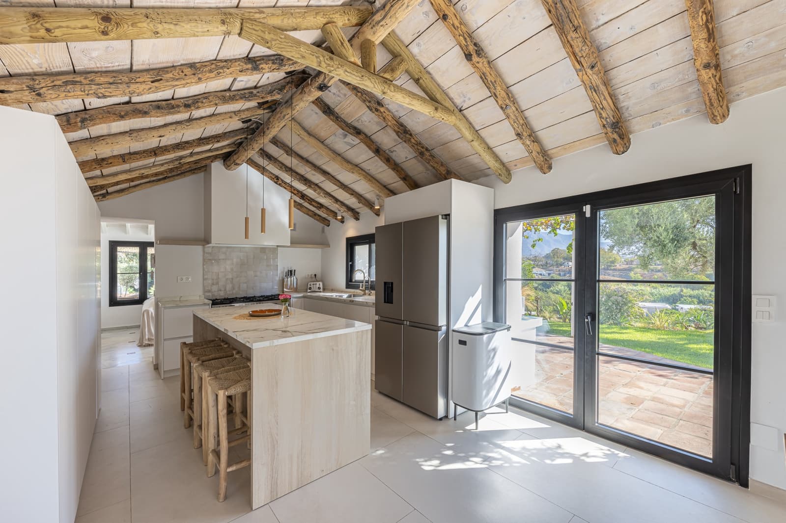 3 Zimmer Villa zu verkaufen in Guadalmina mit Pool Garage - 1.495.000 € (Ref: 9996037)