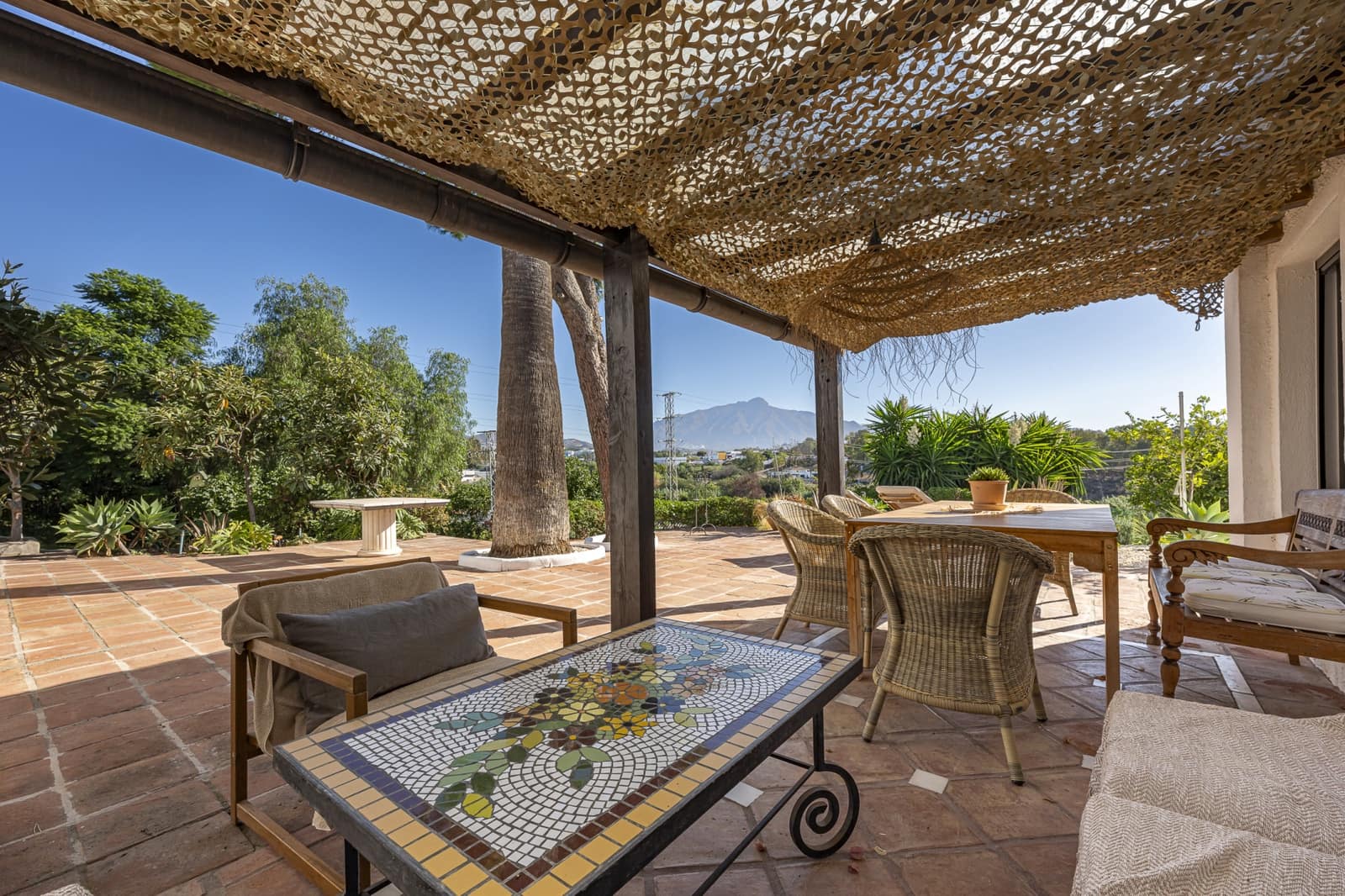 3 Zimmer Villa zu verkaufen in Guadalmina mit Pool Garage - 1.495.000 € (Ref: 9996037)