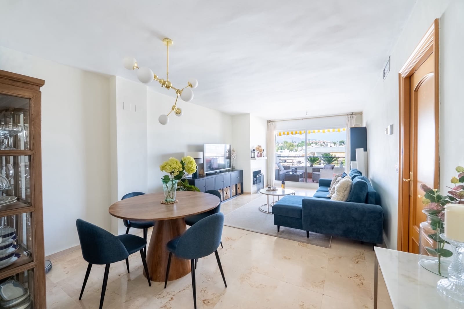 2 Zimmer Apartment zu verkaufen in Guadalmina mit Pool Garage - 465.000 € (Ref: 9998028)