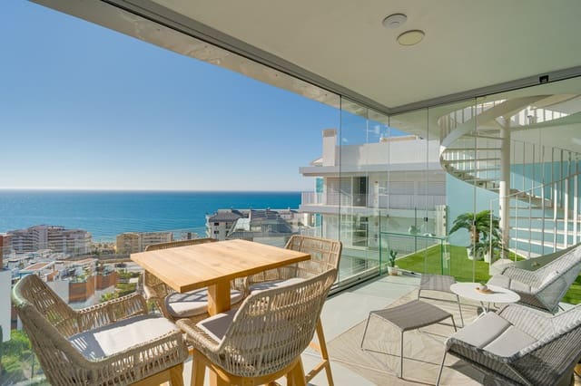 2 soveværelse Penthouse til salg i El Higuerón, Fuengirola med swimmingpool garage - € 1.180.000 (Ref: 9999159)