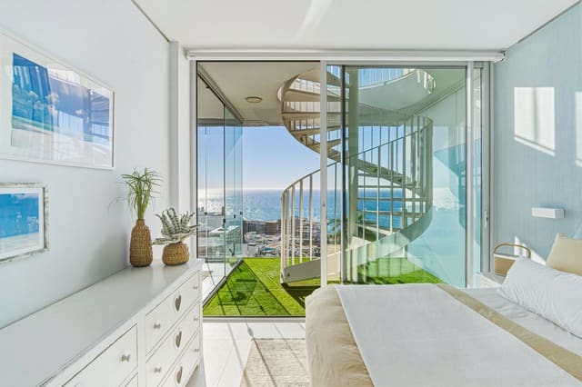 2 soveværelse Penthouse til salg i El Higuerón, Fuengirola med swimmingpool garage - € 1.180.000 (Ref: 9999159)