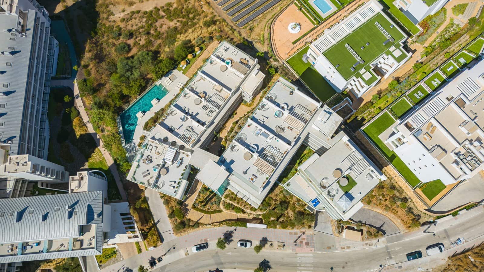 2 soveværelse Penthouse til salg i Fuengirola med swimmingpool garage - € 1.180.000 (Ref: 9999159)