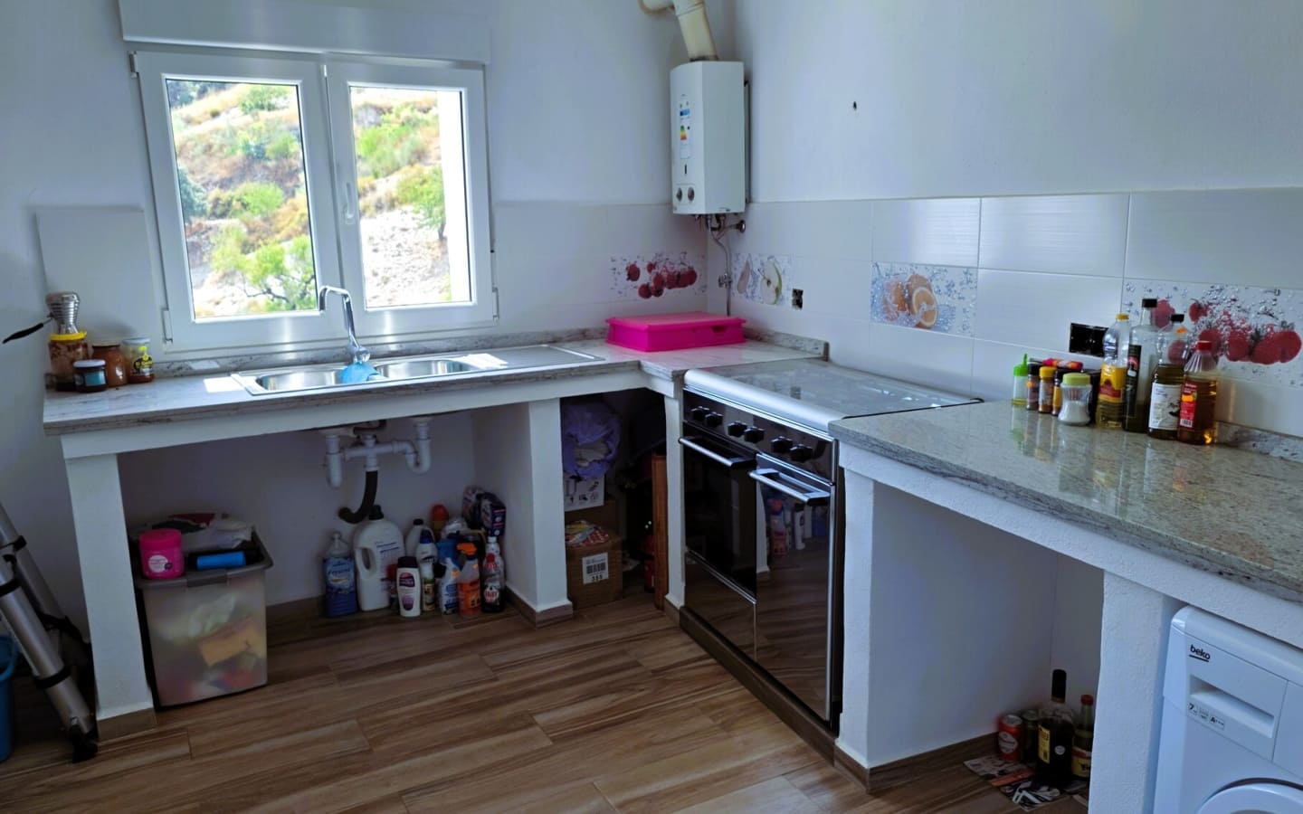2 bedroom Finca/Country House for sale in Torvizcon - € 160,000 (Ref: 10167436)