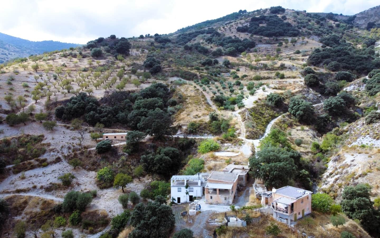 2 bedroom Finca/Country House for sale in Torvizcon - € 160,000 (Ref: 10167436)