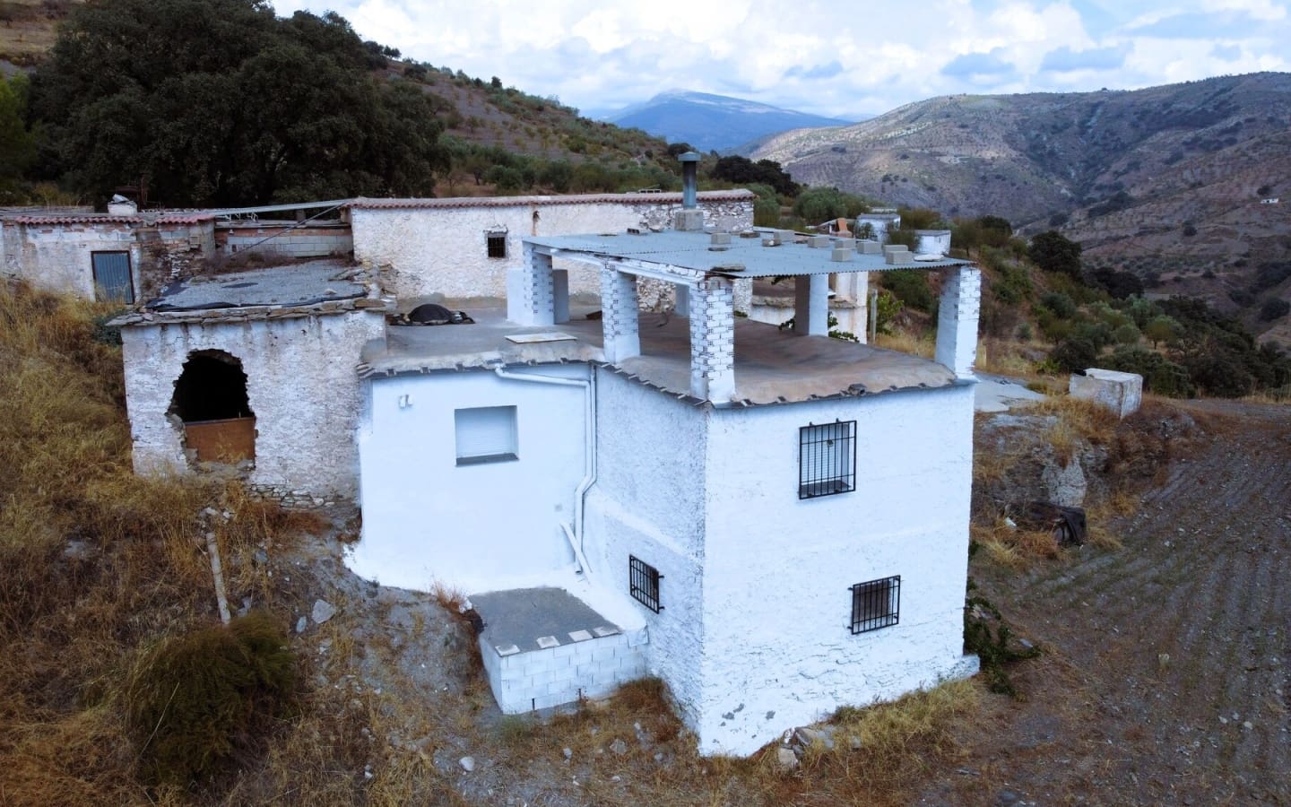 2 bedroom Finca/Country House for sale in Torvizcon - € 160,000 (Ref: 10167436)