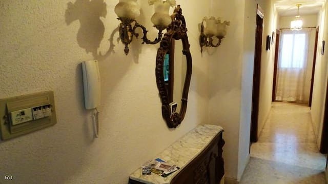 3 soveværelse Lejlighed til salg i Orgiva - € 50.000 (Ref: 3433090)