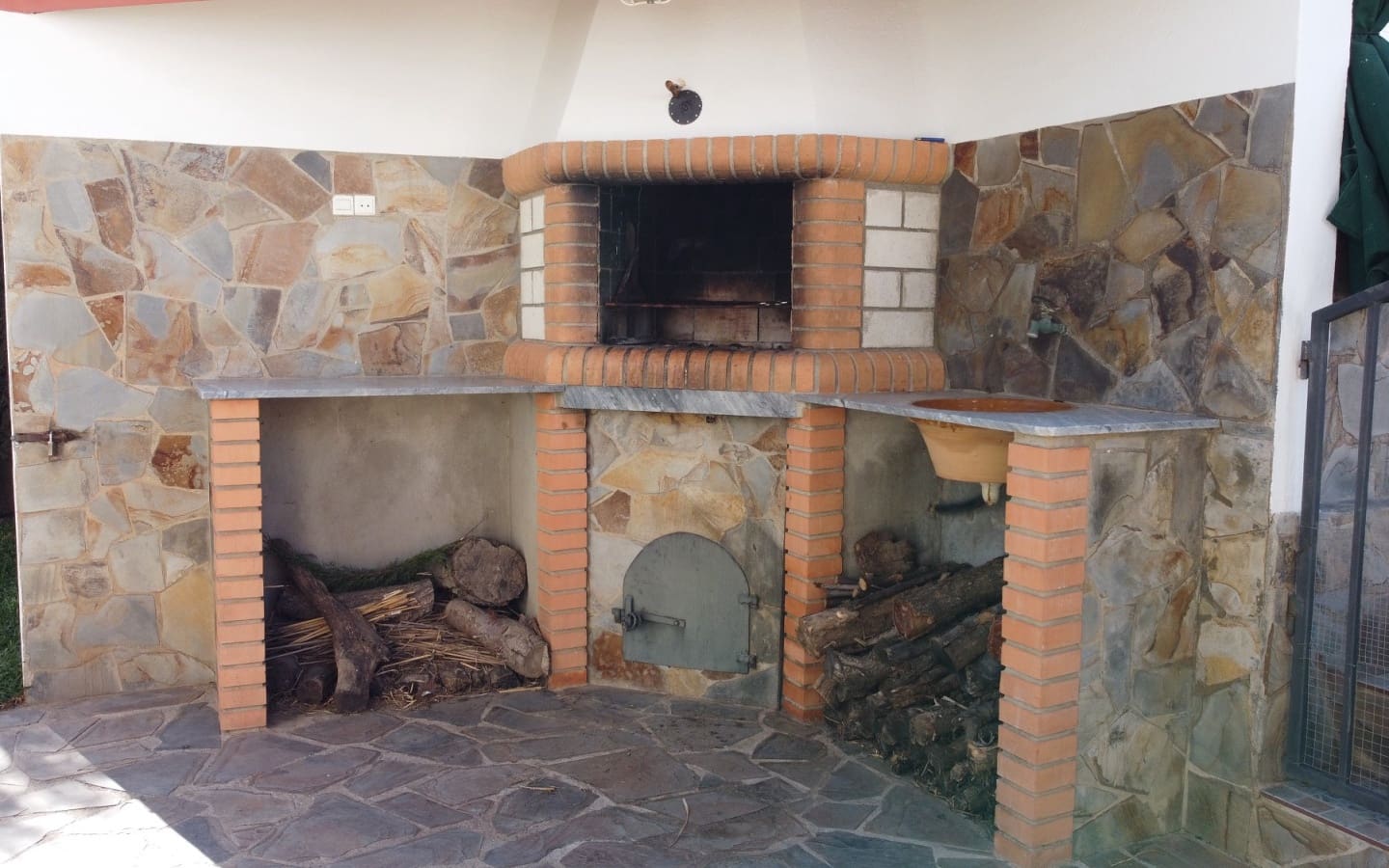 Grunde uden byggetilladelser til salg i Orgiva - € 620.000 (Ref: 3908103)