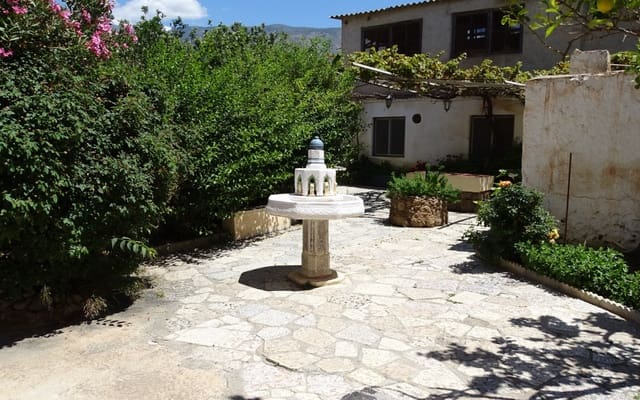 8 soveværelse Lejlighed til salg i Orgiva med garage - € 600.000 (Ref: 3975841)