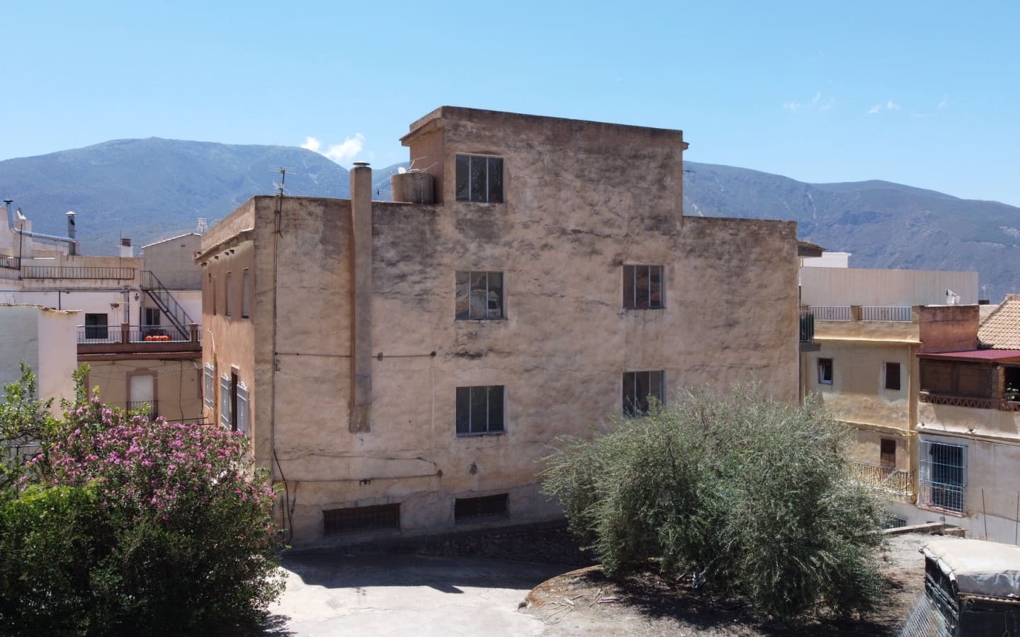 8 soveværelse Lejlighed til salg i Orgiva med garage - € 600.000 (Ref: 3975841)