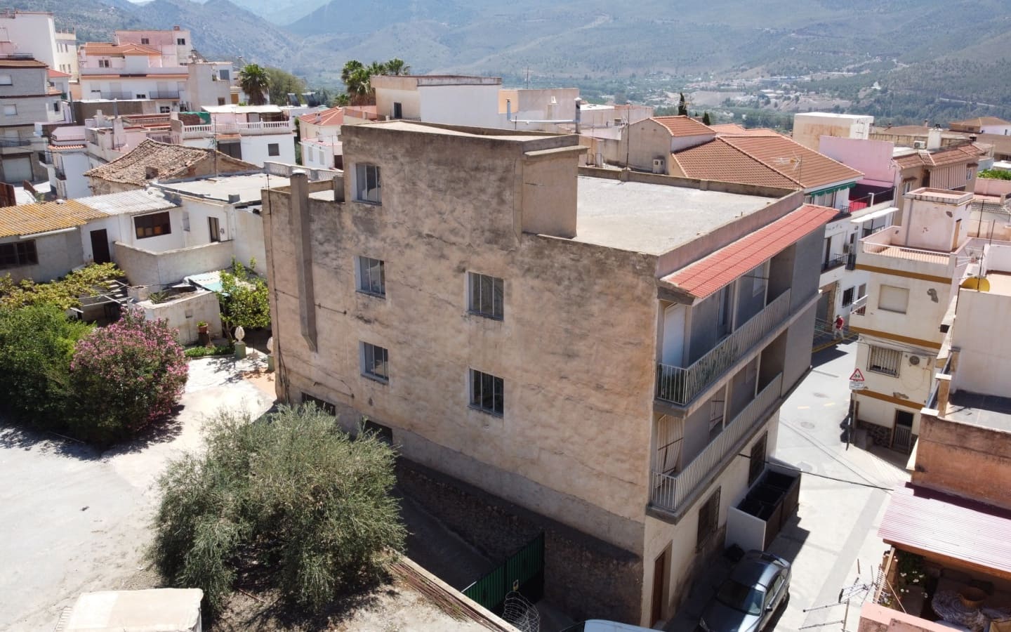 8 soveværelse Lejlighed til salg i Orgiva med garage - € 600.000 (Ref: 3975841)