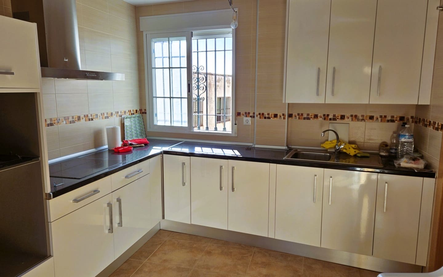 3 soveværelse Villa til salg i Molvizar med garage - € 165.000 (Ref: 4211866)