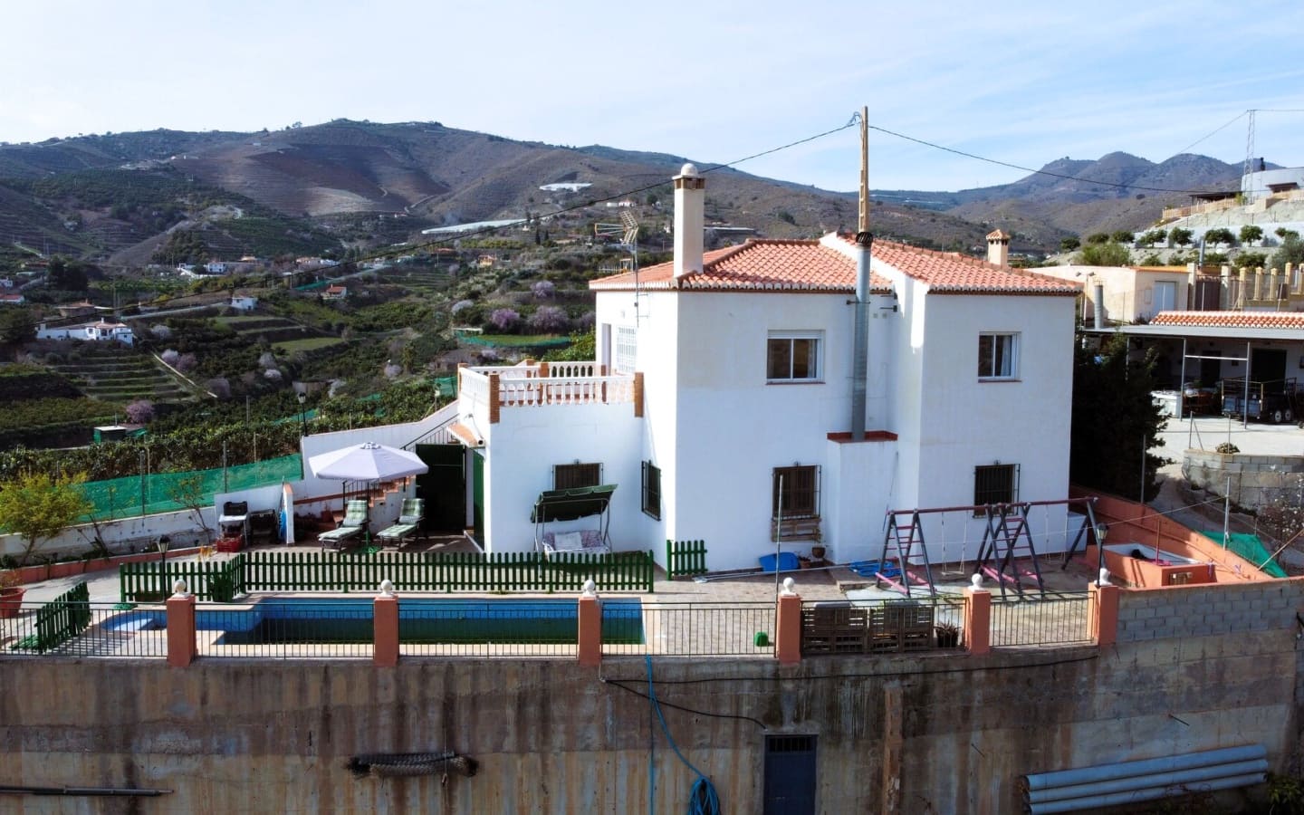 Grunde uden byggetilladelser til salg i Salobrena - € 329.900 (Ref: 4220184)