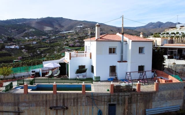 Grunde uden byggetilladelser til salg i Salobreña - € 329.900 (Ref: 4220184)