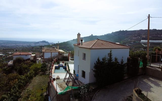 Grunde uden byggetilladelser til salg i Salobreña - € 329.900 (Ref: 4220184)