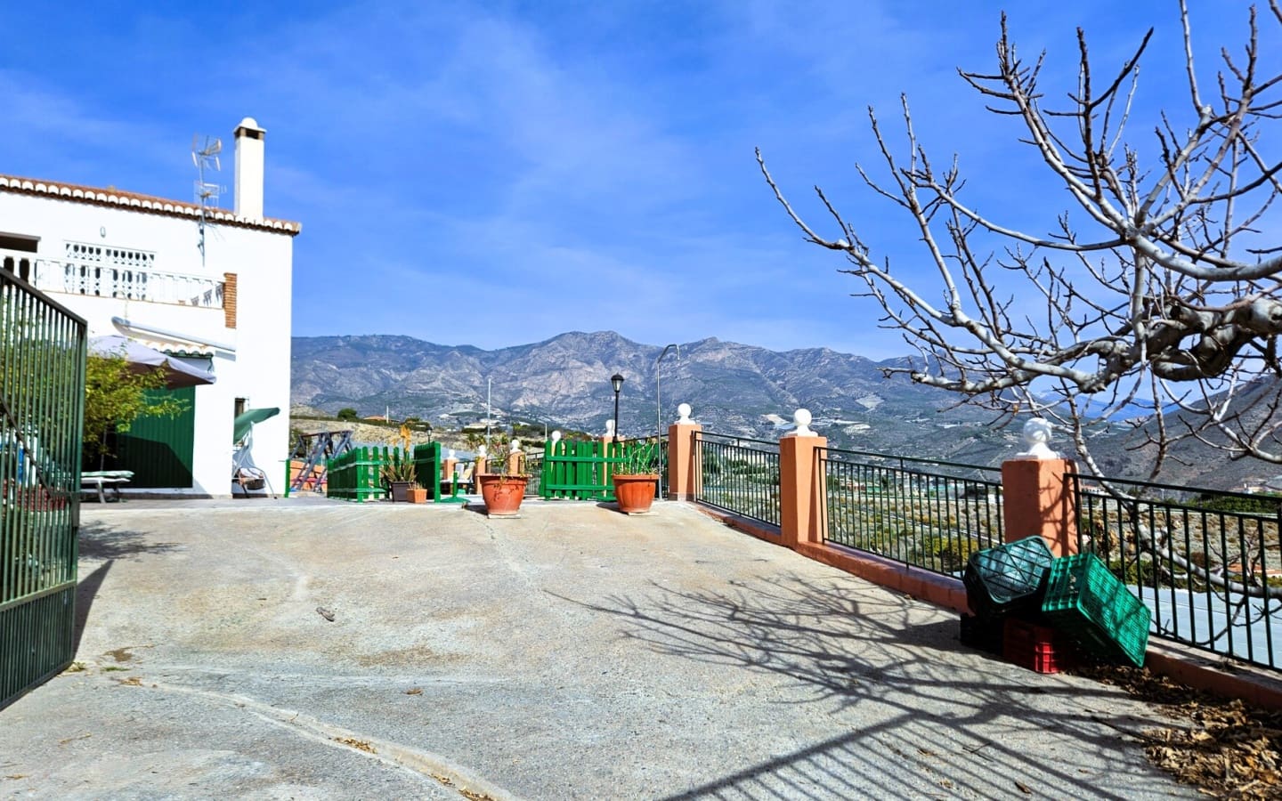 Grunde uden byggetilladelser til salg i Salobrena - € 329.900 (Ref: 4220184)