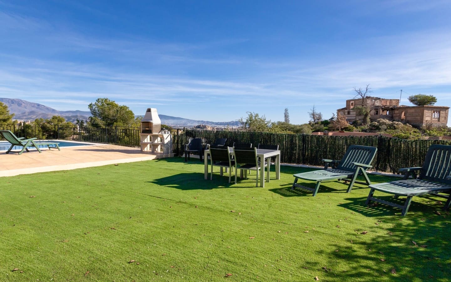 5 quarto Moradia para venda em Salobrena com garagem - 560 000 € (Ref: 4464416)