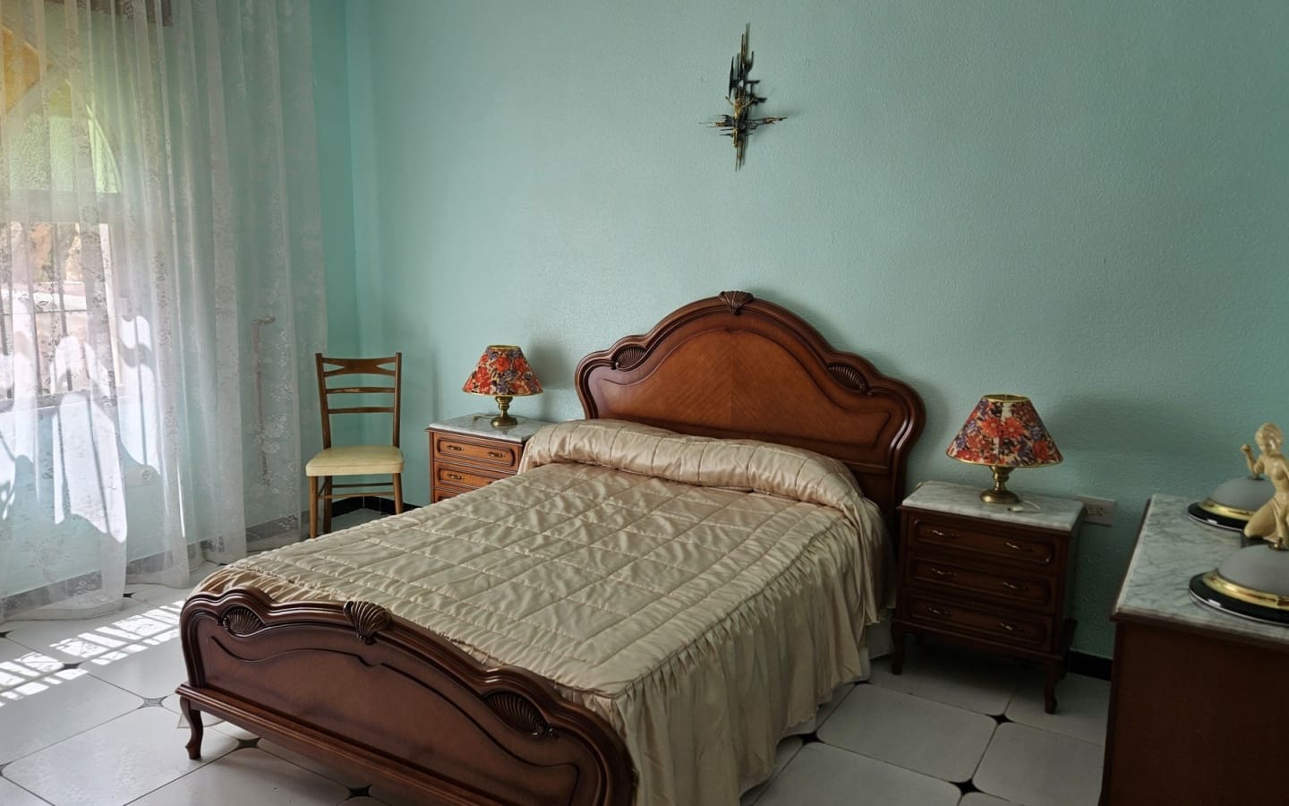 5 soveværelse Virksomhed til salg i Velez de Benaudalla med swimmingpool garage - € 600.000 (Ref: 4914817)