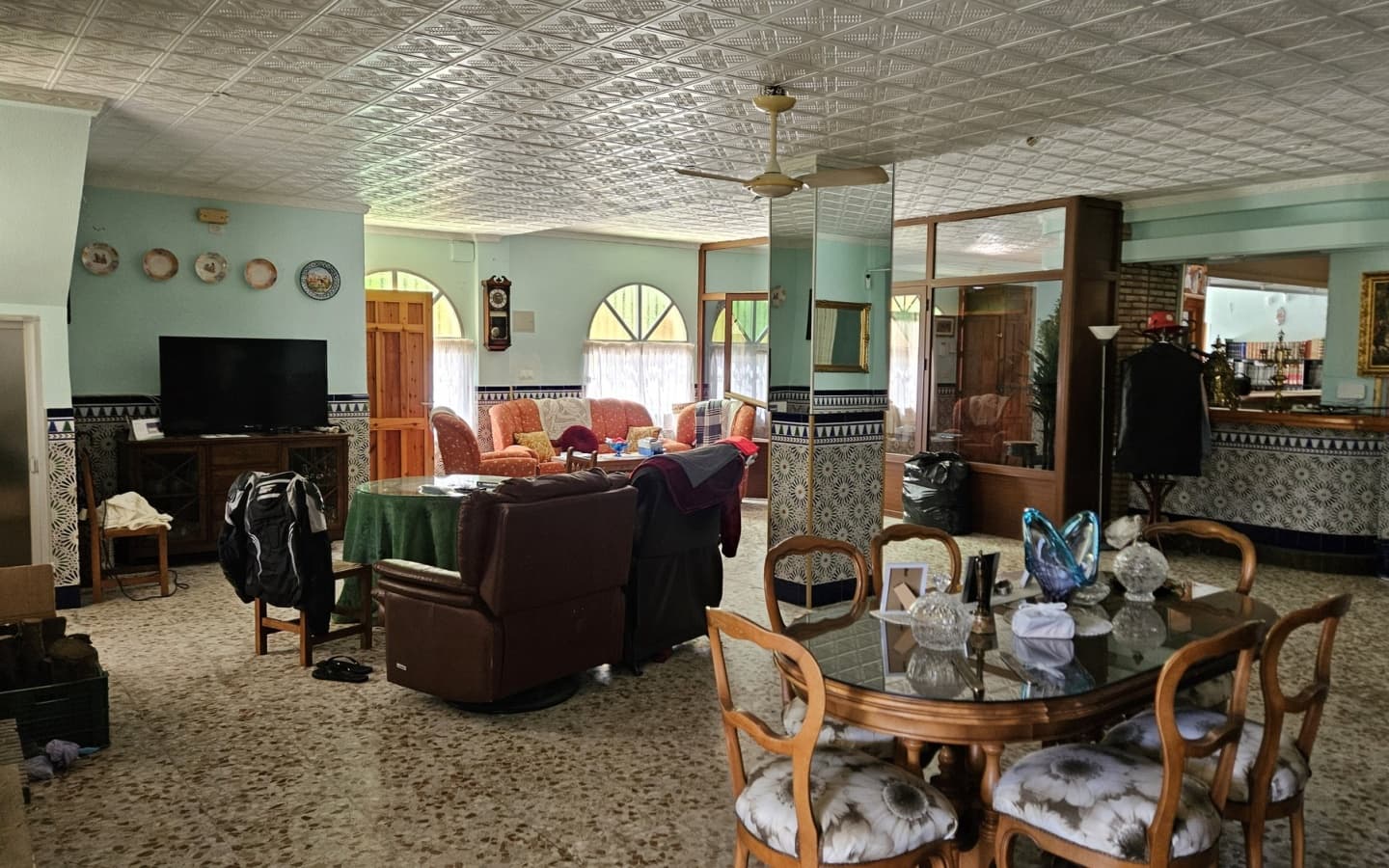 5 soveværelse Virksomhed til salg i Velez de Benaudalla med swimmingpool garage - € 600.000 (Ref: 4914817)