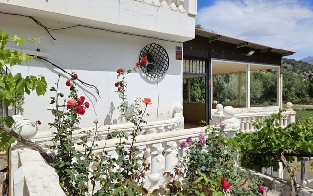 5 soveværelse Virksomhed til salg i Vélez de Benaudalla med swimmingpool garage - € 600.000 (Ref: 4914817)