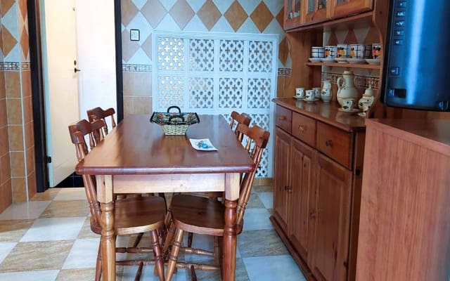 4 soveværelse Villa til salg i Salobreña med garage - € 370.000 (Ref: 4914829)