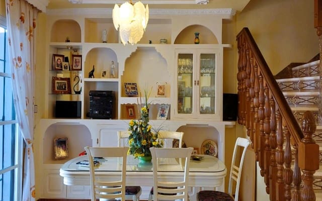 4 soveværelse Villa til salg i Salobreña med garage - € 370.000 (Ref: 4914829)