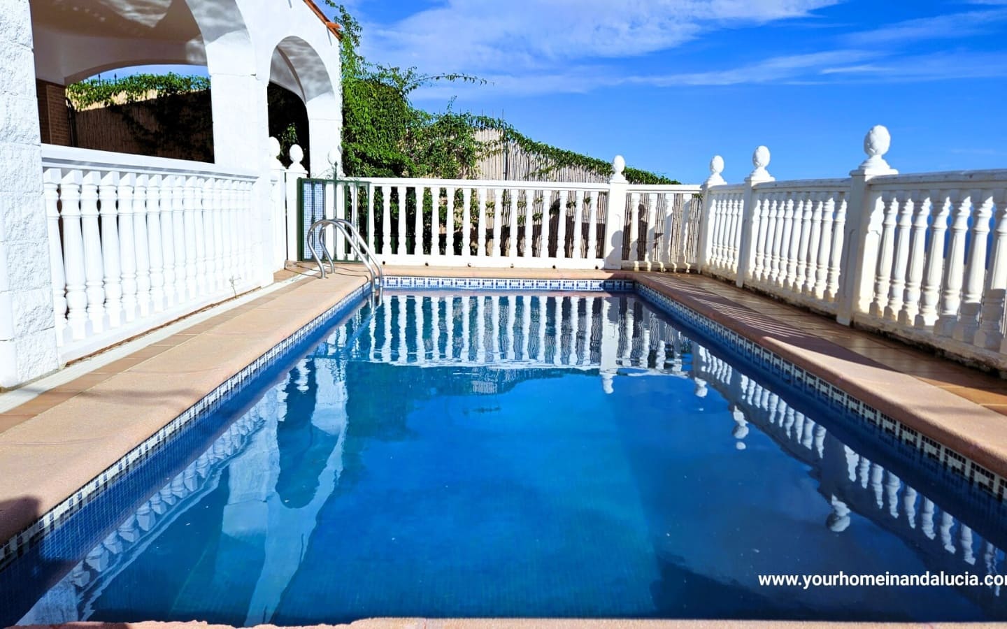 2 soveværelse Villa til salg i Salobrena med swimmingpool garage - € 270.000 (Ref: 4914830)