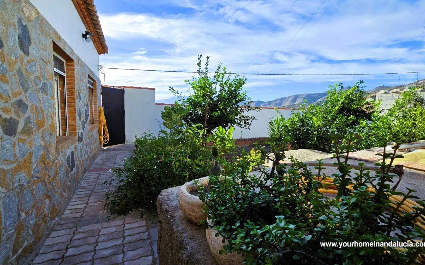 2 soveværelse Villa til salg i Salobrena med swimmingpool garage - € 270.000 (Ref: 4914830)