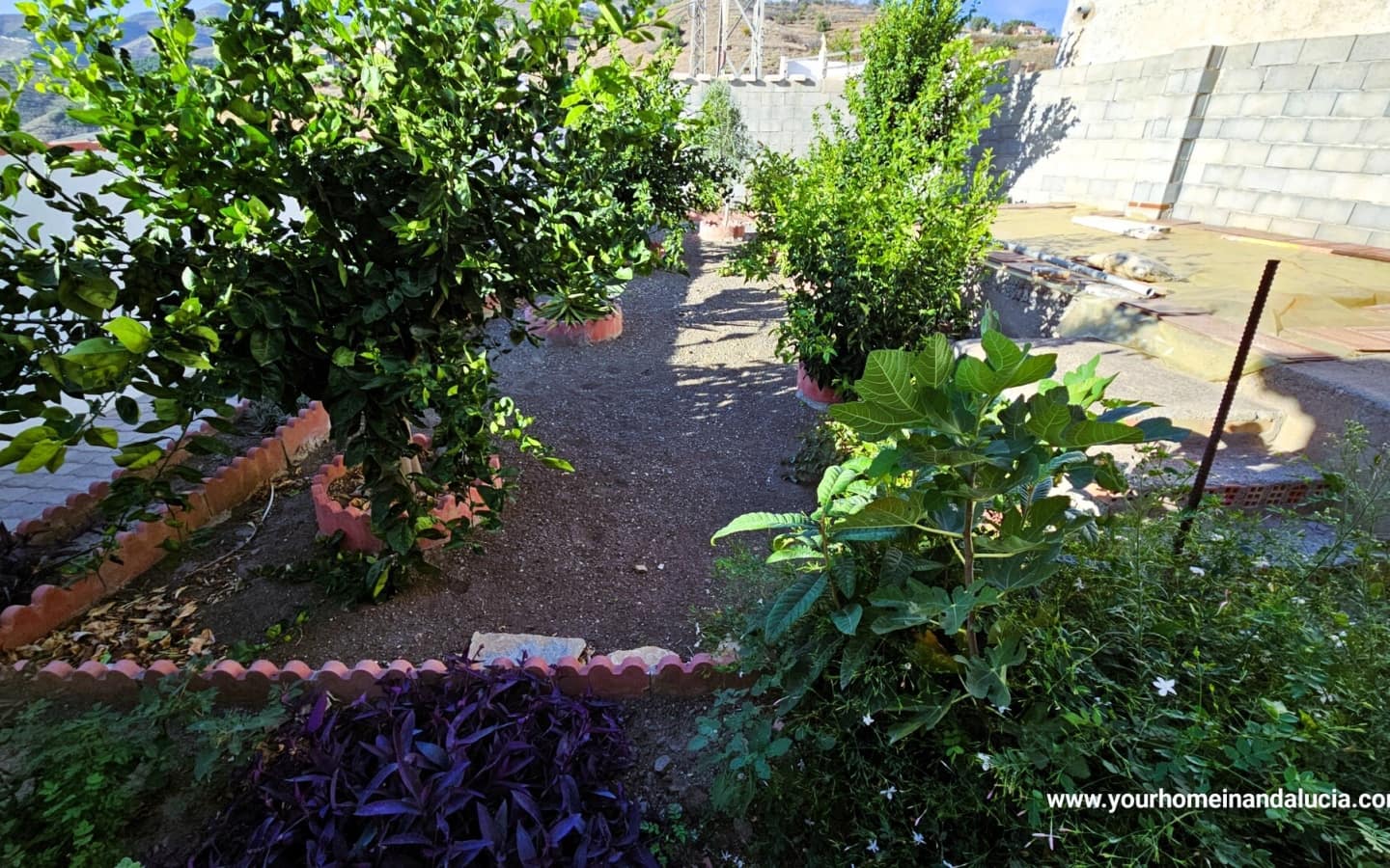 2 soveværelse Villa til salg i Salobrena med swimmingpool garage - € 270.000 (Ref: 4914830)