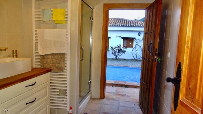 3 soveværelse Finca/Landehus til salg i Los Guajares med swimmingpool garage - € 330.000 (Ref: 5167460)