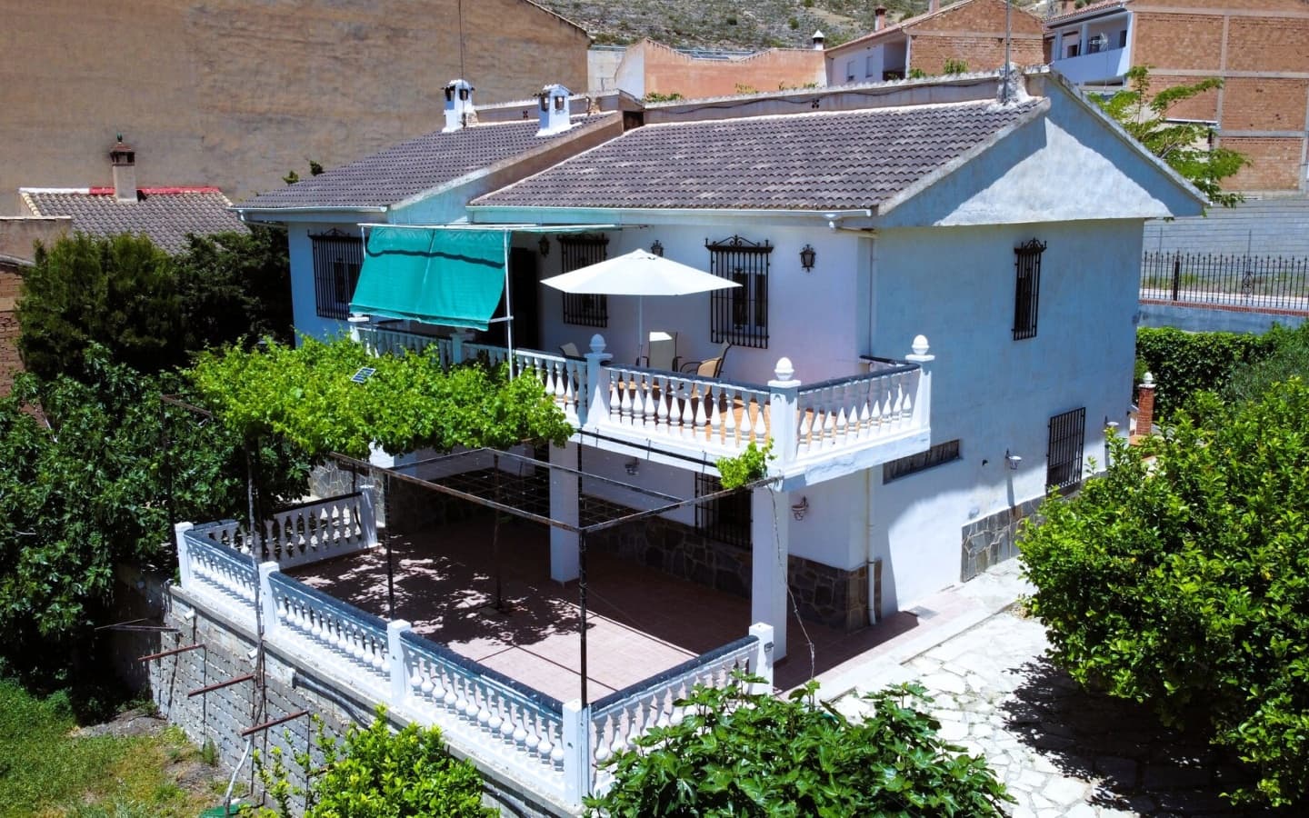 4 soveværelse Villa til salg i Padul med garage - € 300.000 (Ref: 5176010)