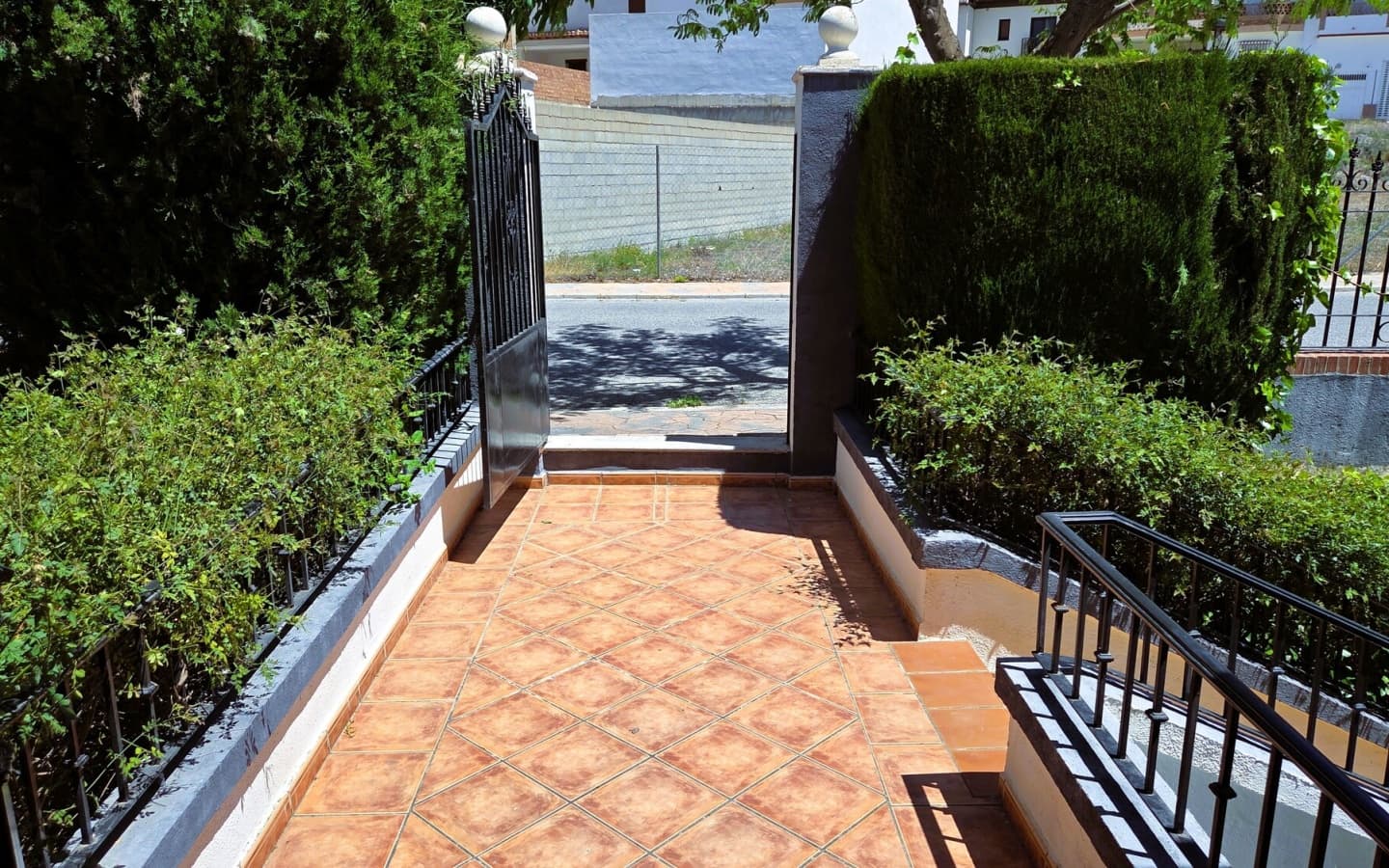 4 soveværelse Villa til salg i Padul med garage - € 300.000 (Ref: 5176010)