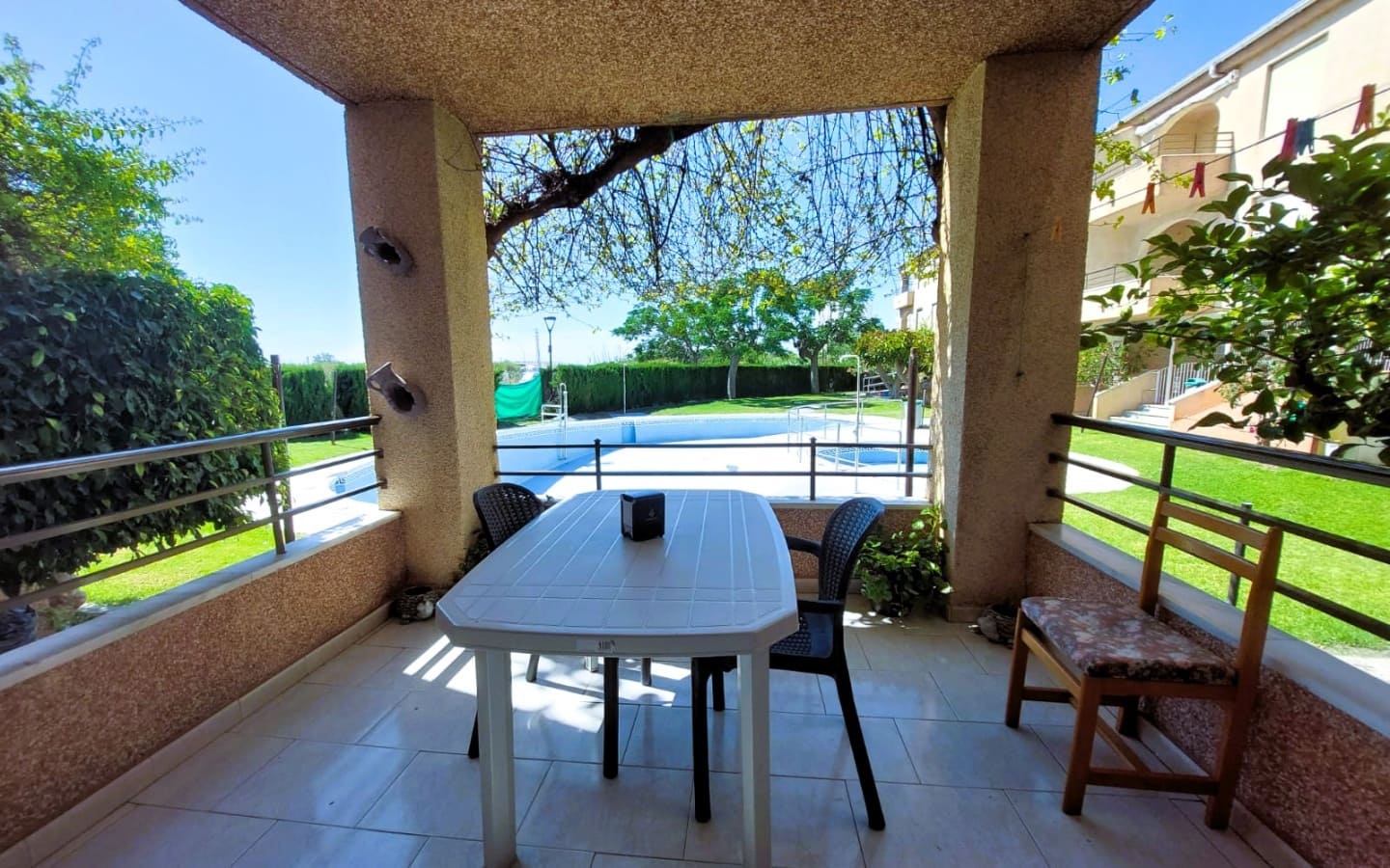 2 bedroom Flat for sale in Salobrena with garage - € 250,000 (Ref: 5176011)