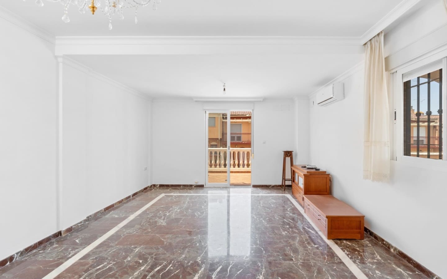 3 bedroom Villa for sale in Peligros with garage - € 310,000 (Ref: 5176014)