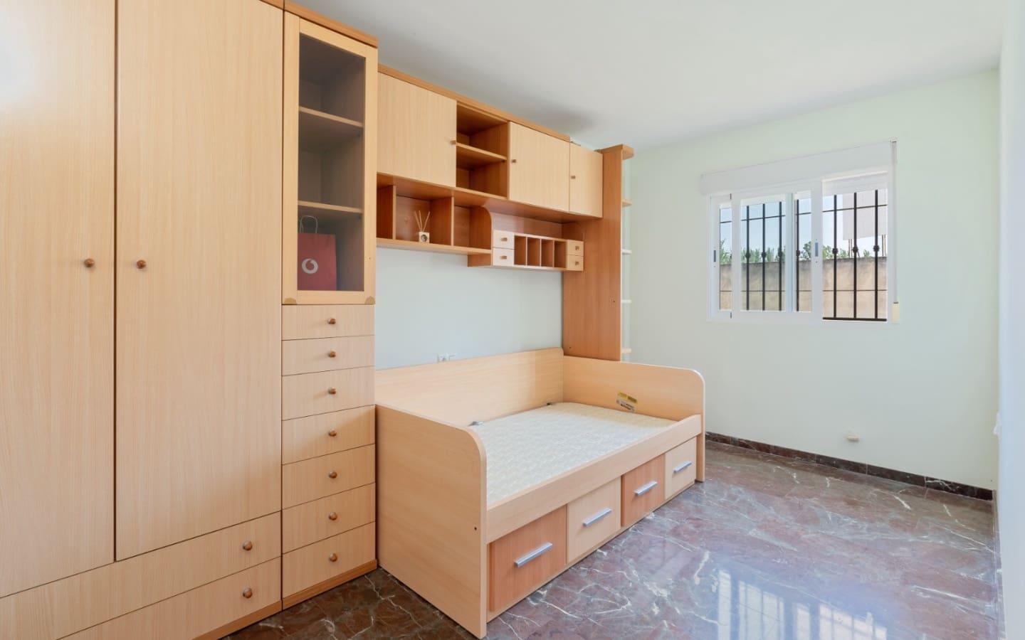 3 bedroom Villa for sale in Peligros with garage - € 310,000 (Ref: 5176014)