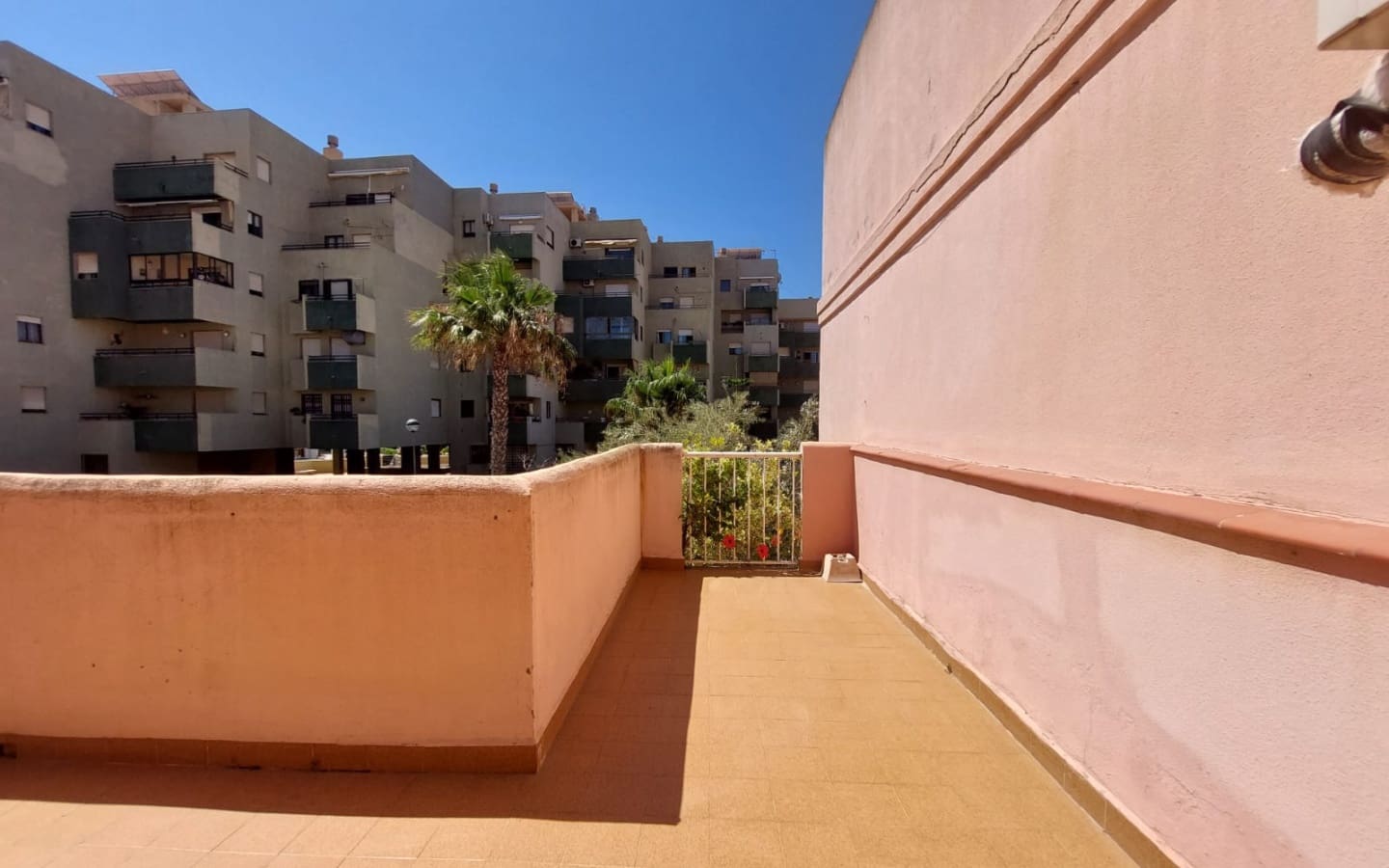 3 soveværelse Villa til salg i Salobrena med garage - € 325.000 (Ref: 5329346)