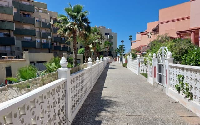 3 soveværelse Villa til salg i Salobreña med garage - € 325.000 (Ref: 5329346)