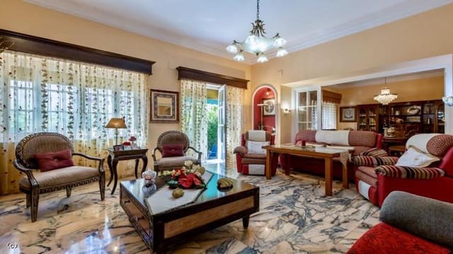 9 bedroom Villa for sale in Orgiva with pool garage - € 490,000 (Ref: 5420269)