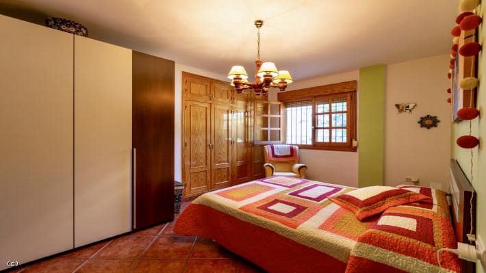 9 soverom Villa til salgs i Orgiva med svømmebasseng - € 490 000 (Ref: 5420269)