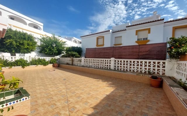 4 soverom Villa til salgs i Salobreña med garasje - € 350 000 (Ref: 5431910)