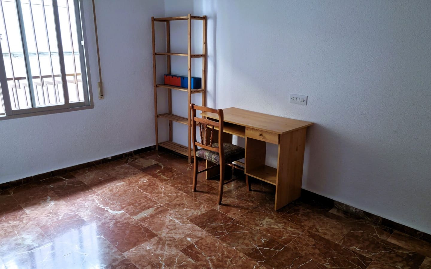 4 soveværelse Lejlighed til salg i Orgiva - € 130.000 (Ref: 5467267)