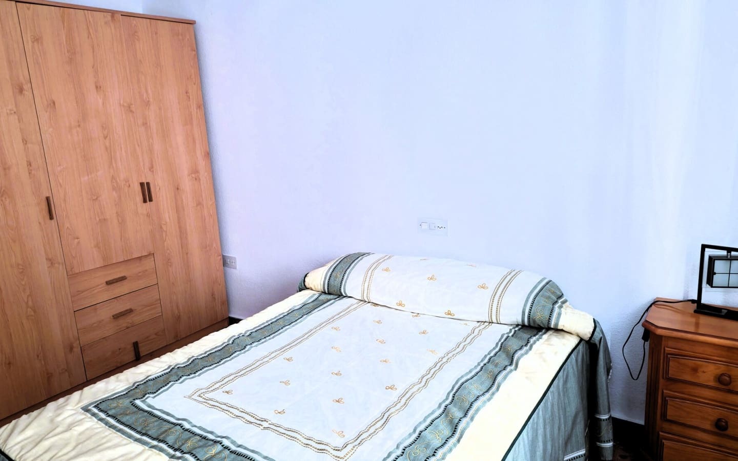 4 soveværelse Lejlighed til salg i Orgiva - € 130.000 (Ref: 5467267)