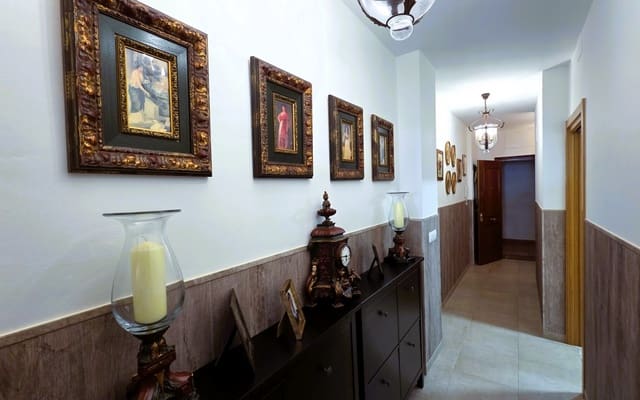 Piso de 2 habitaciones en Estepona en venta con garaje - 349.000 € (Ref: 5513068)